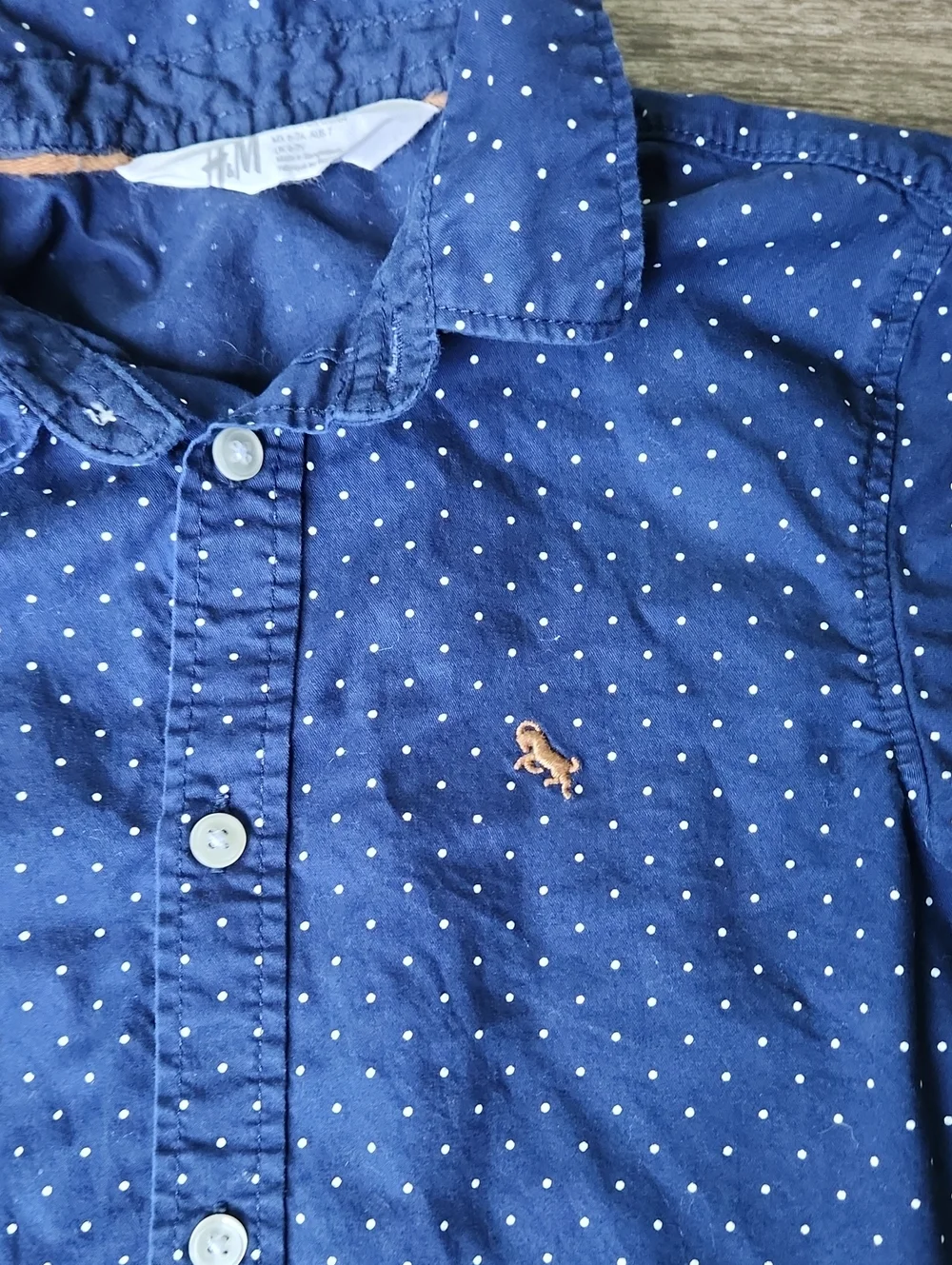 H&M Boys Size 6 Long Sleeved Navy Blue Button Up Dress Shirt